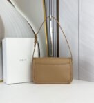 Nội dung đoạn văn bản của bạn (4)